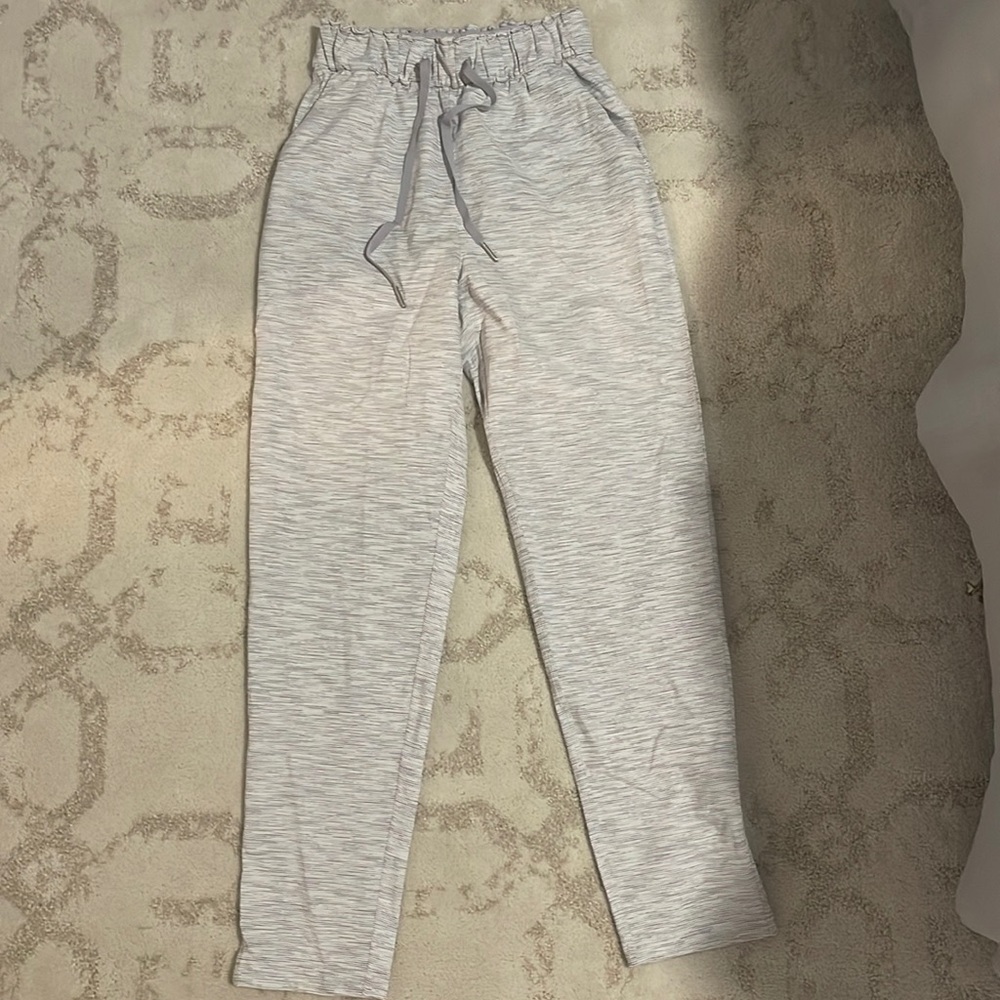 lululemon joggers